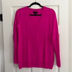 Cashmere v neck sweater
